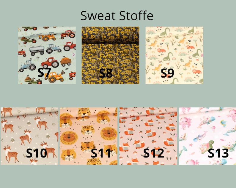 K&ouml;nnte beinhalten: Eine Sammlung von sieben Stoffmustern mit der &Uuml;berschrift Sweat Stoffe, die Motive von Traktoren, Baustellenfahrzeugen, Dinosauriern, Hirschen, L&ouml;wen, F&uuml;chsen und Meerestieren zeigen. Jedes Muster ist mit einem Code von S7 bis S13 versehen.