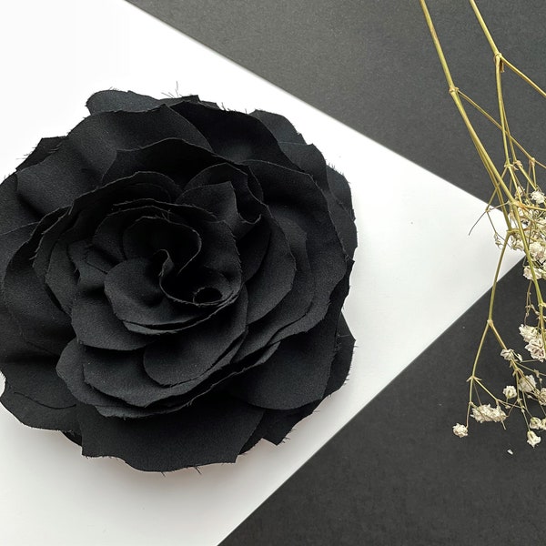 Schwarze matte Blume Brosche Anstecknadel Stoff