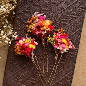Dried flower hair pins, Fall Autumn Wedding hair accessories, Red Orange and Yellow hair clips for Bride, floral Boho hair piece