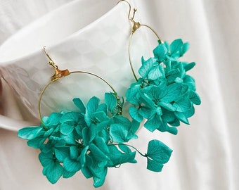 Dried flower hoop earrings gold, Turquoise Hydrangea Boho earrings, Stabilized Real Flowers, Country wedding chic bridal earrings