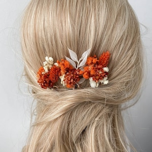 Burnt Orange Wedding Dried flower hair pins, Fall Autumn wedding hair accessories, Rustic Boho Bridal hair piece, small hair clips floral