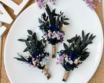 Marineblaue Hochzeit Getrocknete Blumen Boutonniere, Eukalyptus Bräutigam Knopfloch, Groomsmen Accessoires floral, blaues Blumenarrangement