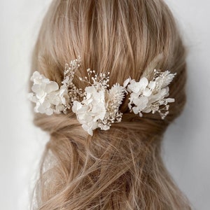 Boho Dried flower hair pins, White Bohemian Wedding Flower hairpins, Bridal hair accessories, real floral Gypsophila hair clips