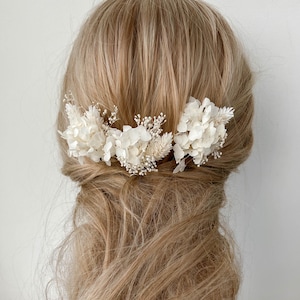 Boho Dried flower hair pins, White Bohemian Wedding Flower hairpins, Bridal hair accessories, real floral Gypsophila hair clips