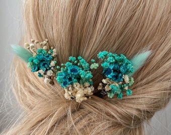 Dried flower hair pins turquoise blue, Teal Wedding Bridal Gypsophila floral hair piece, Boho hair clips