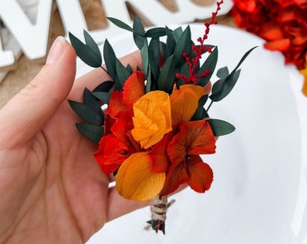 Herbst Herbst Hochzeit getrocknete Blume Boutonniere, Greenery Terracotta Bräutigam Knopfloch, Groomsmen Boho Accessoires, orange roter Ministrauß