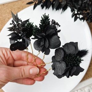 Black Gothic Wedding dried flower hair pins, Dark Moody Halloween wedding hair accessories, Bridal boho floral hair clips Hydrangea