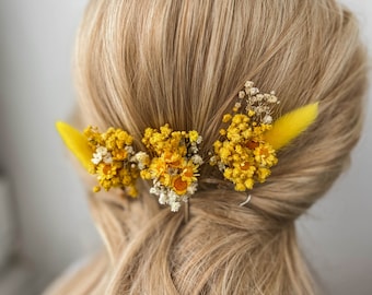 Dried flower hair pins yellow, Bridal Gypsophila floral hair piece, Wildlfower Country wedding hair accessories boho, natural hair pins