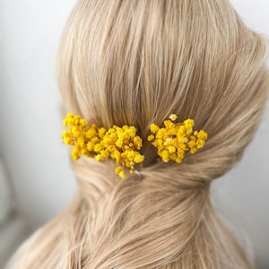 Dried flower hair pins yellow, Bridal Gypsophila floral hair piece, Wildlfower Country wedding hair accessories boho, natural hair pins
