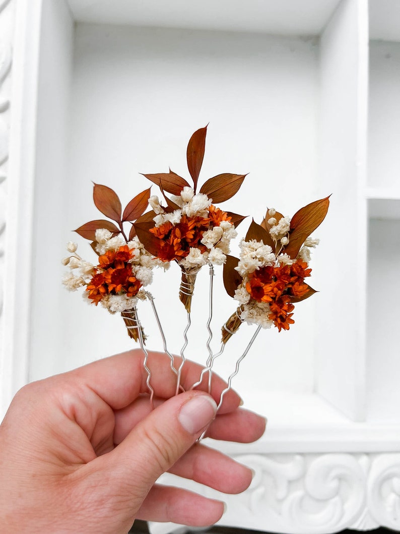 Épingles à cheveux de fleurs séchées de mariage en terre cuite rouille, accessoires de cheveux de mariage automne automne, morceau de cheveux de mariée orange brûlé bohème, pinces à cheveux florales image 3