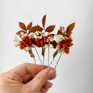 Épingles à cheveux de fleurs séchées de mariage en terre cuite rouille, accessoires de cheveux de mariage automne automne, morceau de cheveux de mariée orange brûlé bohème, pinces à cheveux florales image 5