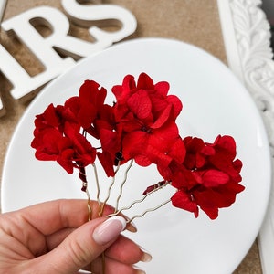 Épingles à cheveux fleurs séchées de mariage rouge bordeaux, accessoires pour cheveux bohème hortensia, morceau de cheveux floral, pinces à cheveux rouges image 2