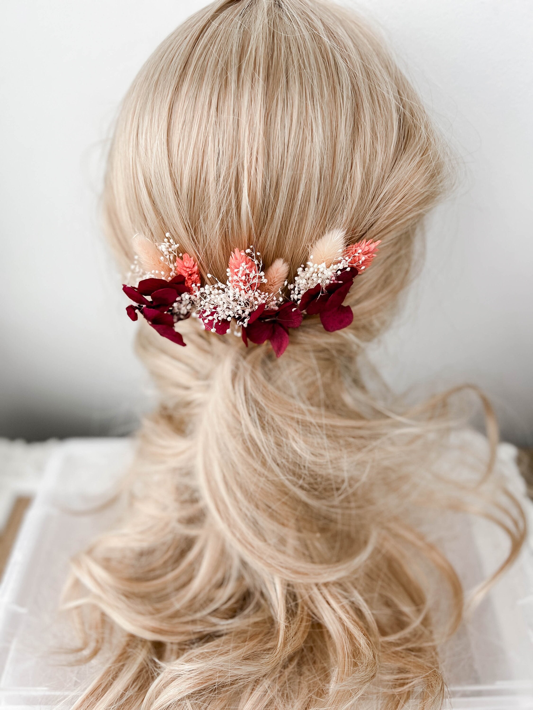 Burgundy Wedding dried flower hair pins, Hydrangea Boho hair accessories, floral hair piece, Bridal red hair clips