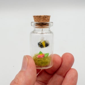 Micro Needle Felt - Bee in a bottle