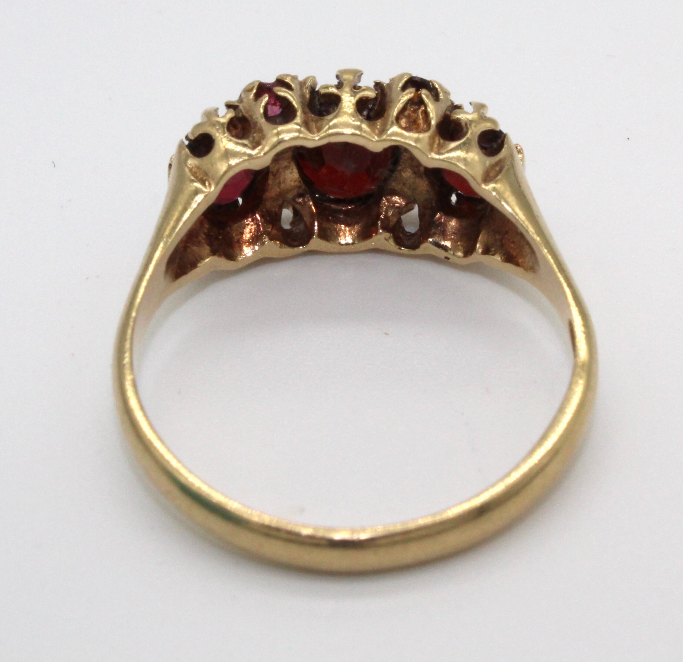 vintage 9ct gold jewellery