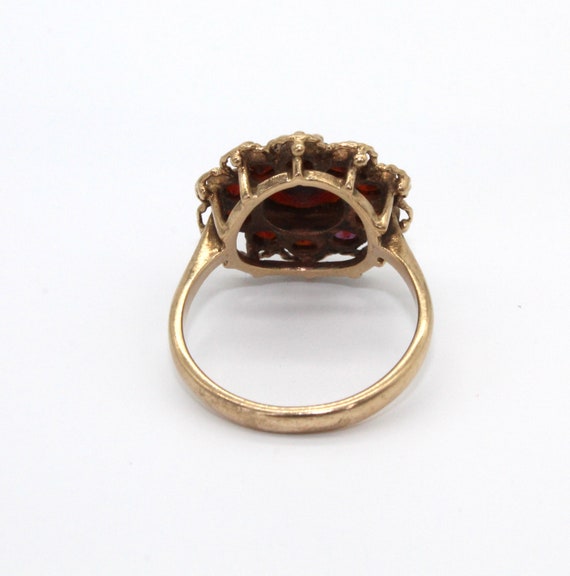 9ct Gold Vintage Garnet ring - image 5