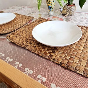 18&quot; Large Water Hyacinth Woven Dining Placemats l Rectangular Criss-Cross Checked pattern l Rustic Cottage Tableware l Reversible lL18&quot;xW12&quot;