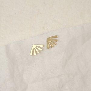 Ohrstecker Sonne Gold Messing Filigran Minimalistisch Geschenk für Sie Boho Schmuck Ohrringe Geometrisch Sonnenstrahlen HARLOW STUDS