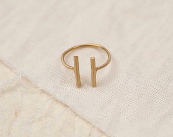 Sustainable Jewelry, Fine Open Ring, Adjustable Gold Ring, Brass Ring, Geometric, Minimalist, Small Ring, Mini T Bar