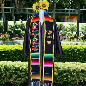 Étole de remise des diplômes personnalisée en sarape brodée Virgen classe 2025, florale, promotion 2025