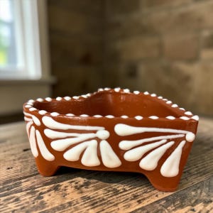 Terracota Molcajete Style Heart Salsero, Molcajete Corazon Salsa Bowl