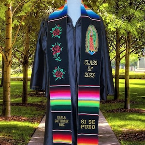 Étole de remise des diplômes en sarape personnalisée brodée de roses, étole personnalisée