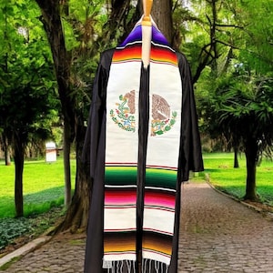 Étole de remise des diplômes avec emblème national mexicain du Mexique