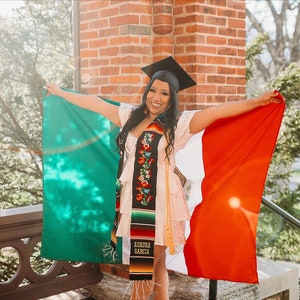 Étole de remise des diplômes mexicaine personnalisée brodée de fleurs/QUANTITÉ LIMITÉE