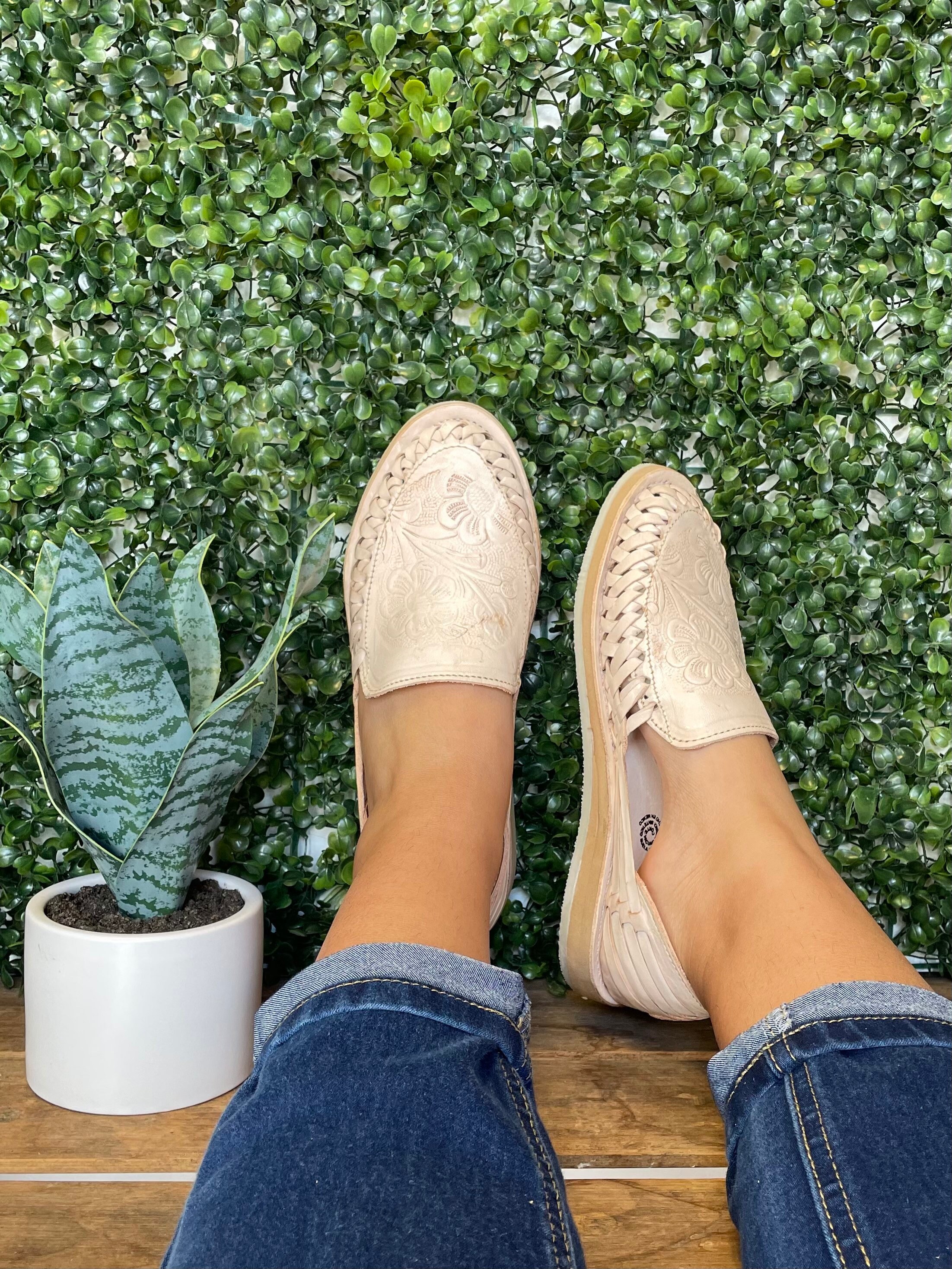 m2k tekno white and black