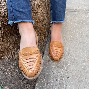 Sandalias Huarache de cuero hechas a mano - Bailarinas tejidas mexicanas imagen 1
