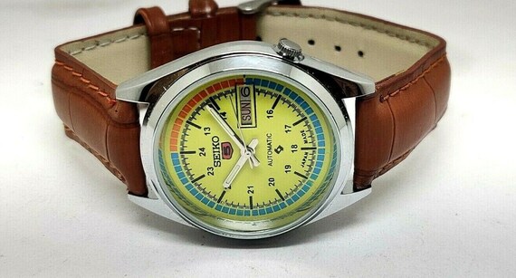 Buy Seiko 5 Automatic Japan Made Vintage Yellow Dial Watch Day Online in  India - Etsy