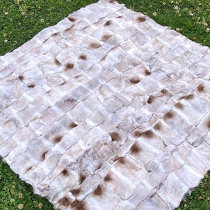 Patchwork Pelliccia di coniglio in oro rosa, Pelliccia di coniglio con stampa cincillà Pelliccia coperta di lusso, Pelle di coniglio genuina, Coperta di pelliccia fatta a mano, Pelliccia morbida