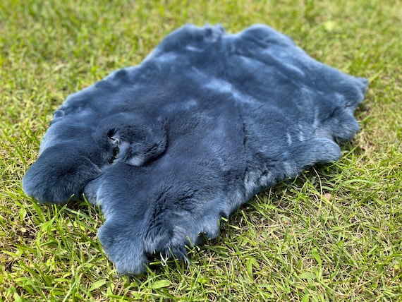 Natural Rabbit Pelt Fluffy Real Fur Hide Genuine Rabbit Skin For