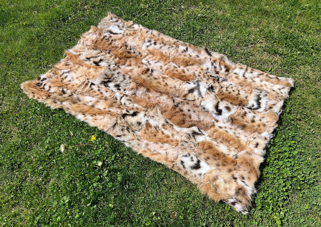 Throw Lynx Hide, Soft Wild Animal Fur, Luxury Lynx Fur Rug, Genuine Fur