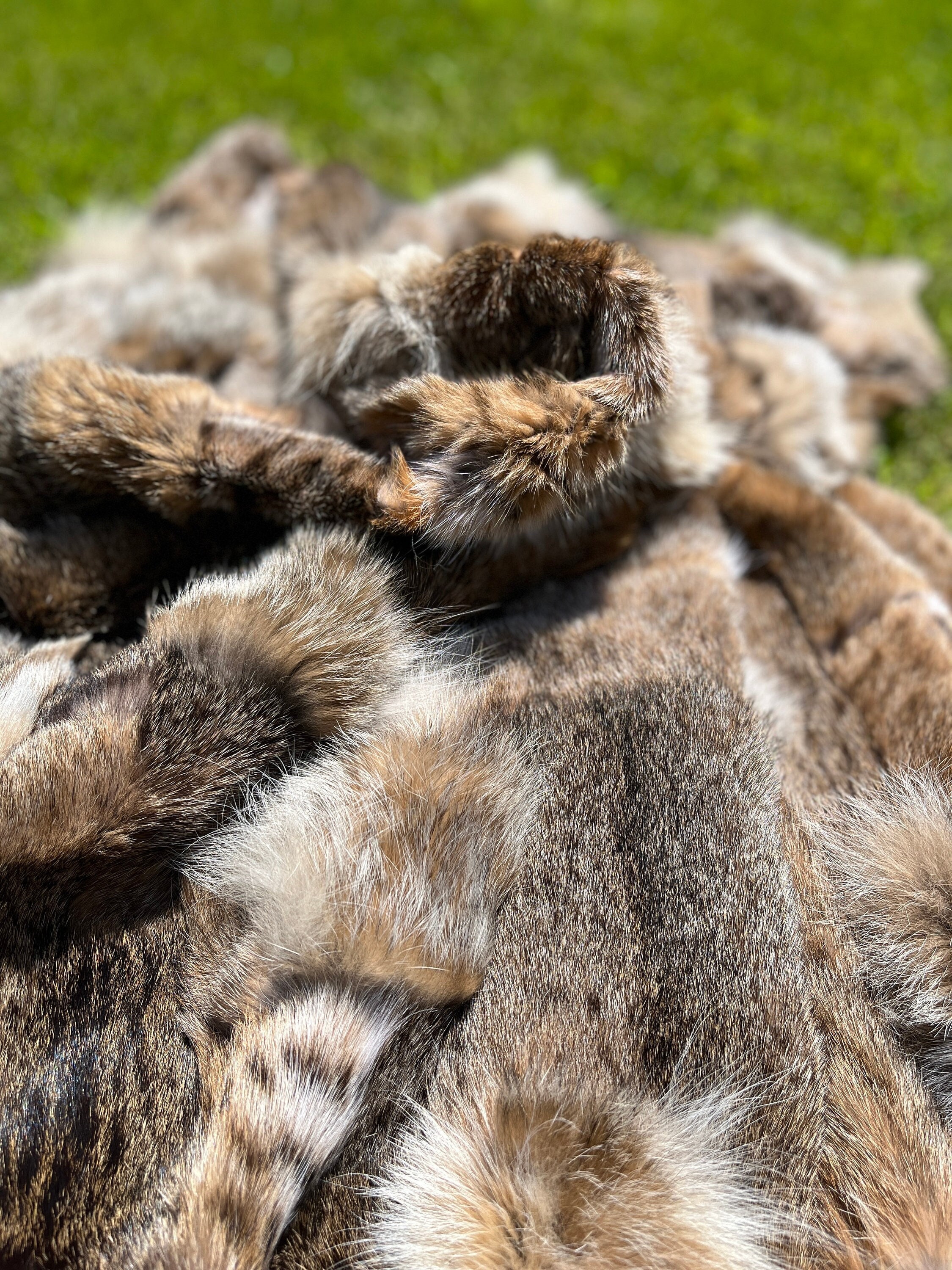 Patchwork Lynx Fur Blanket, Luxury Animal Furs, Soft Lynx Fur Blanket, Genuine Lynx Hide, Throw Fur Blanket, Natural Color Pelt Blanket