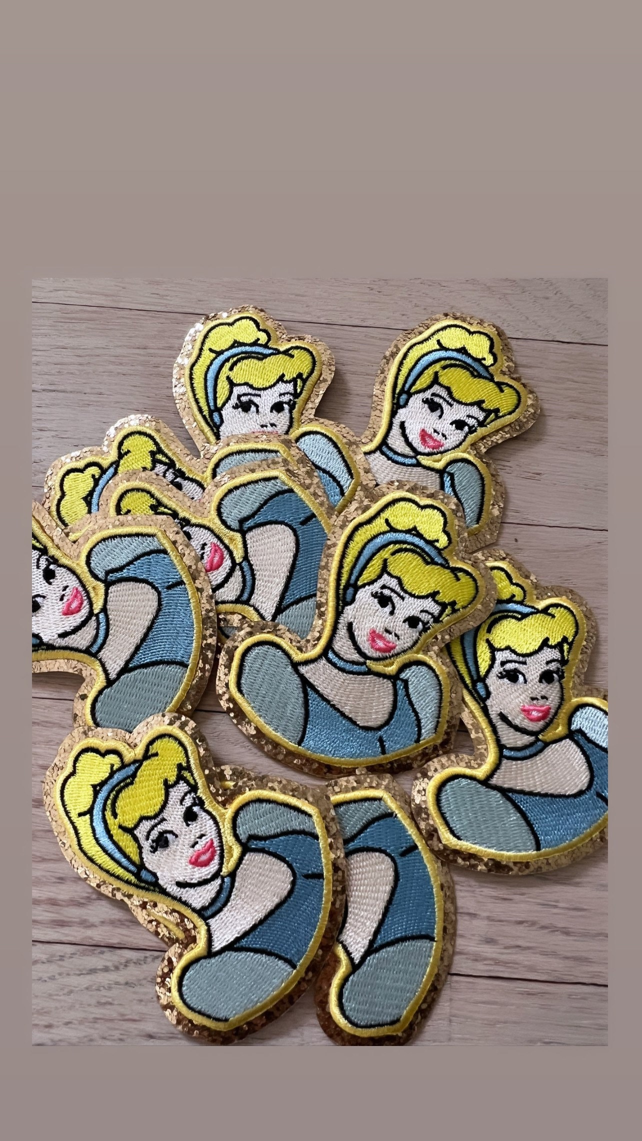Disney Princess Patches Cute Princess - 3.5 X 2 Inch Embroidered Appliqu&eacute; For Jackets &amp; Backpacks Iron On Patch