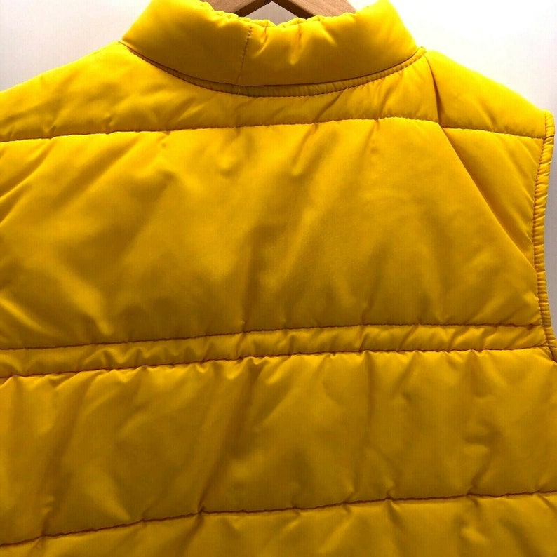 Vintage Swingster Vest\u00a0\u00a0 Yellow Nylon USA Hipster Puffer Retro Size Large