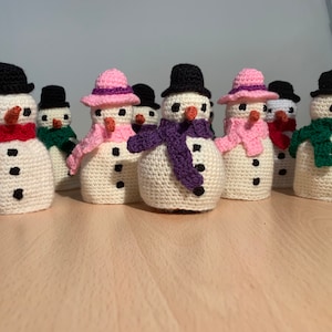Snowman chocolate Orange cover / Bath Bomb cover pattern - with accessories