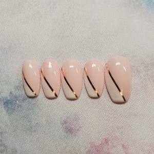 Minimal & Elegant Nails | Reusable Press on Nails