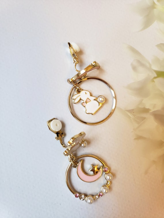 Orecchini Pendenti Donna Con Coniglio E Luna, In Argento, Design Unico E Artistico, Regalo Ideale - 2