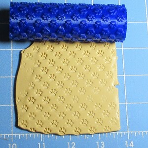 Texture Roller - Paw Prints - 4, 6 or 8 inch