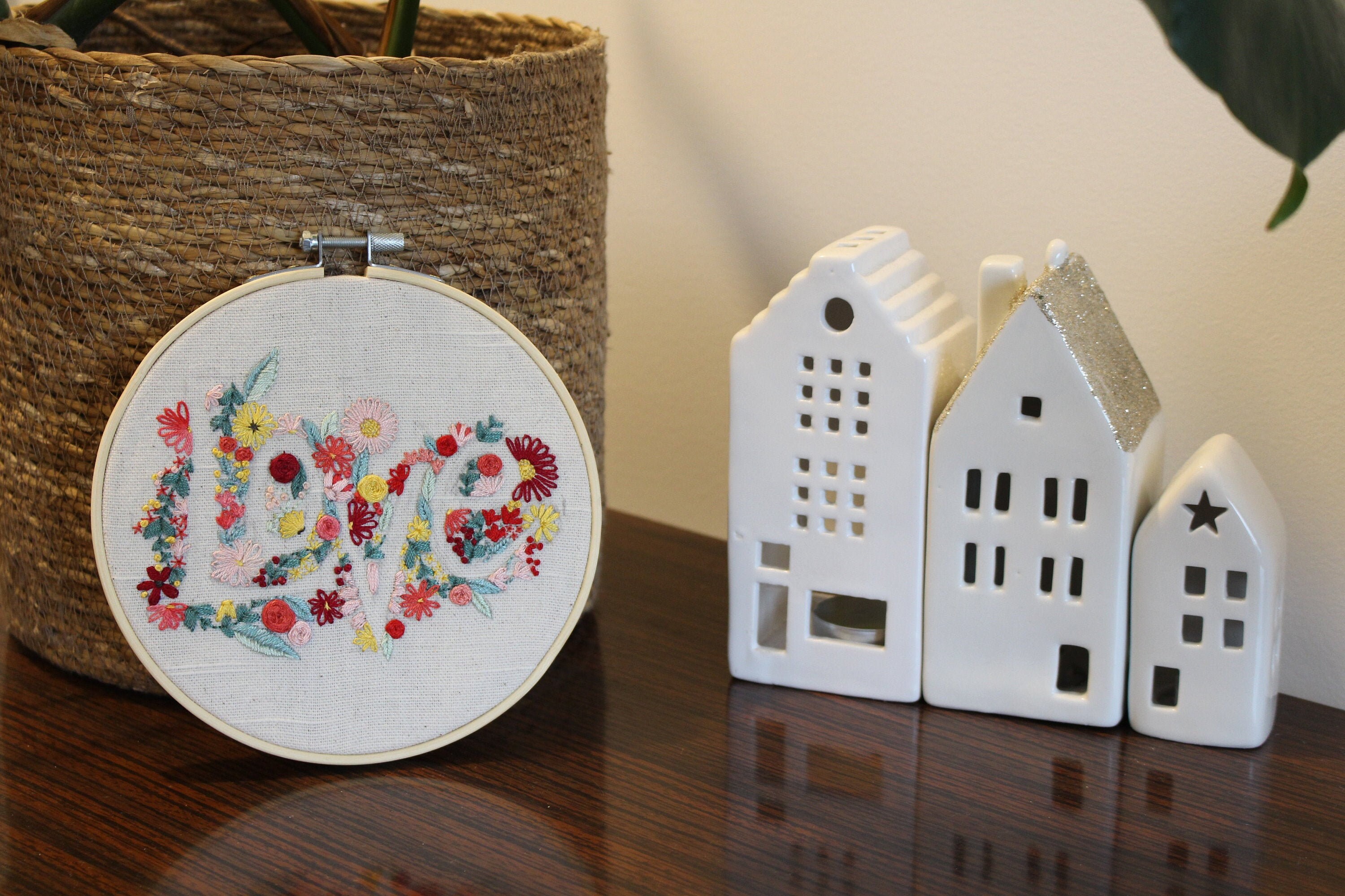 Broderie Love - Pièce Unique