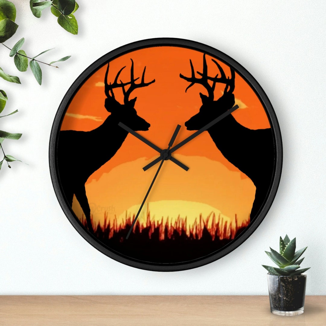 Whitetail Deer Clock for Men, Deer Hunting Clock for Dad, Deer Hunting