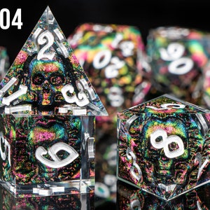 Handmade Skull Resin DnD Dice, Polyhedral Dice Set for Board Games, Dungeons and Dragons, Sharp Edge Resin Dice, d and d dice, DnD Dice Set BG04