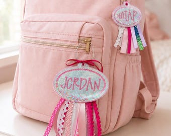 Etiqueta NFC personalizada para mochila con nombre personalizado, purpurina y cintas.