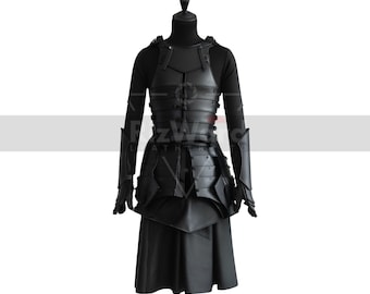 Armatura da samurai in pelle nera fatta a mano: costume da cosplay vichingo medievale