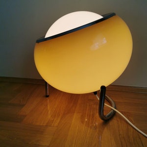 Vintage Harvey Guzzini &quot;Clan&quot; Steh-, Schreibtisch oder Tischlampe aus den 70er Jahren/Space Age Lampe/Mid Century Lampe Meblo für Harvey Guzzini /