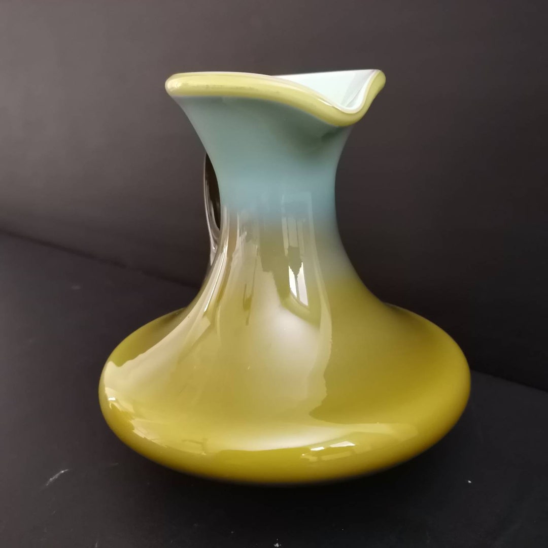 Vintage Glass Vase / Mid Century Modern Glass Vase/retro Vase/retro Decor /made in Yugoslavia