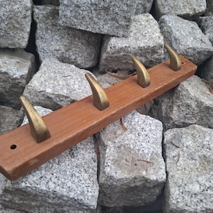 Perchero de madera vintage fabricado en Suecia / Perchero de pared de mediados de siglo / Perchero de pared vintage / Perchero de pared retro / Decoración del hogar / Perchero de pared retro