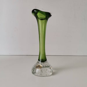 Vintage Vase "Swedish Art glass"/Mid Century Vase /Mid Century detail /Green Vintage Vase